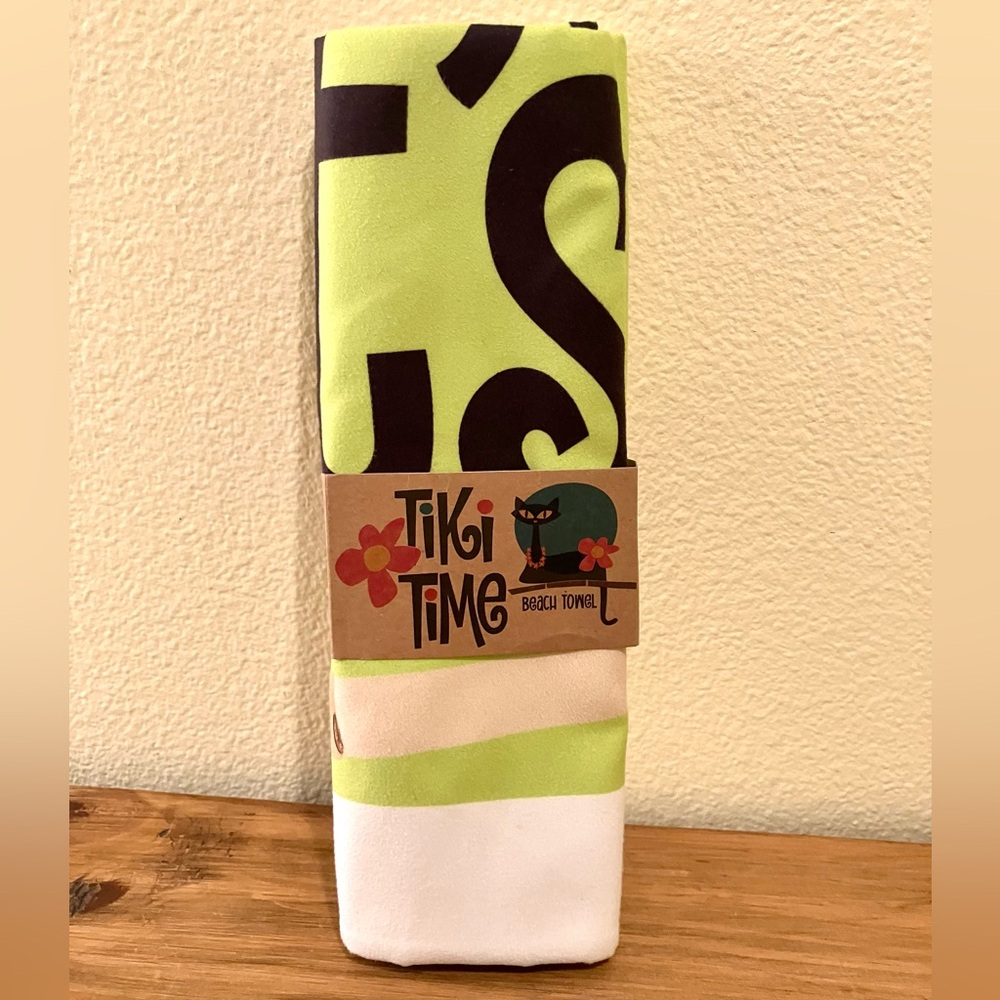 Tiki Time microfiber beach towel - Picture 4 of 4